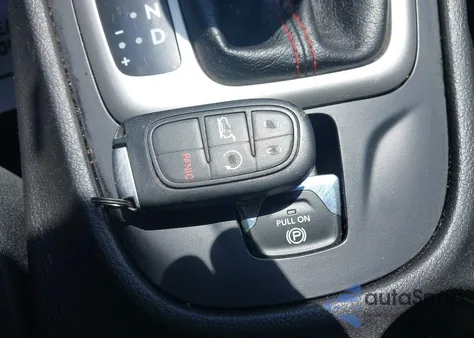 2017 Jeep Cherokee Trailhawk z USA, uszkodzony, nr VIN 1C4PJMBS6HW561281